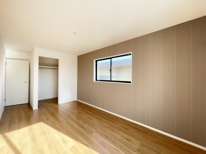 ���̑����� �S�������[�X�y�[�X�t�ōL�X�Z���
