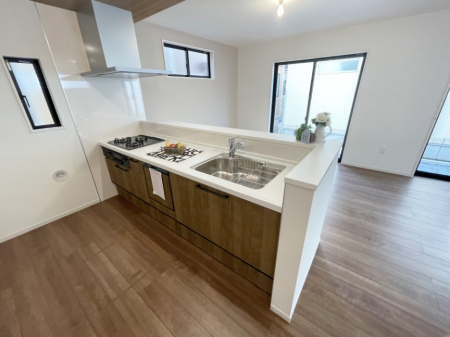 �L�b�`�� �L���Ďg������̂悢�L�b�`���B�������̂������ŉƑ��̏Ί炪�L����܂��B 