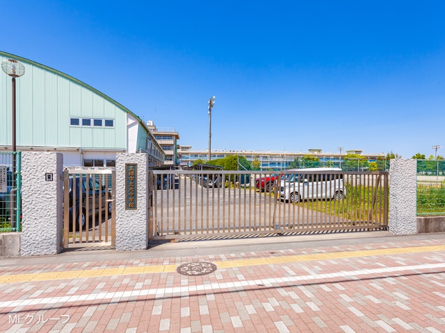 ���ӊ� ���w�Z 1780m �O���s���k���w�Z