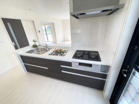 �L�b�`�� �L���Ďg������̂悢�L�b�`���B�������̂������ŉƑ��̏Ί炪�L����܂��B