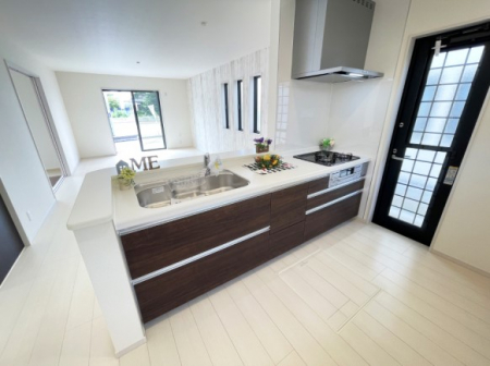 �L�b�`�� �֗��ȏ�����B���R����������鎖���ł��A�L�b�`�������邭�Ȃ�܂�
