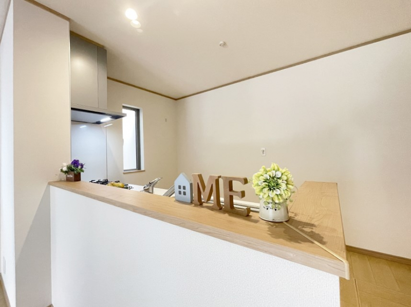 �L�b�`�� �L���Ďg������̂悢�L�b�`���B�������̂������ŉƑ��̏Ί炪�L����܂��B