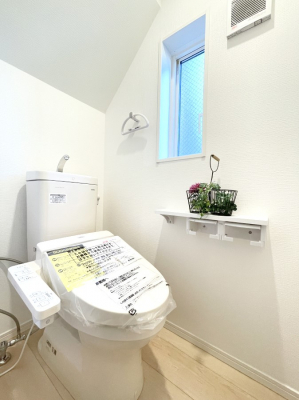 �g�C�� �������̂��闎����������