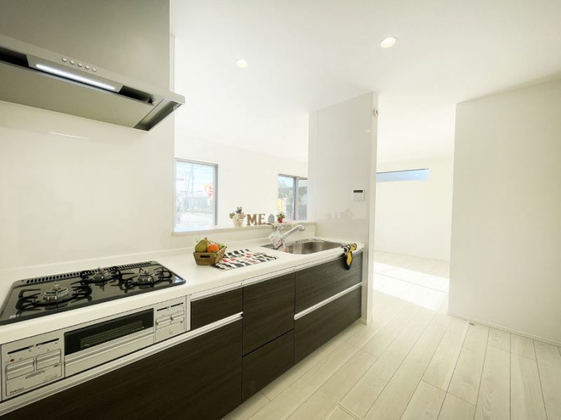 �L�b�`�� �L���Ďg������̂悢�L�b�`���B�������̂������ŉƑ��̏Ί炪�L����܂��B 