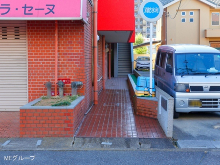 �G���g�����X -
