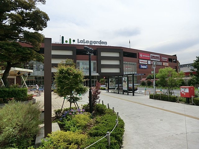 ���ӊ� �V���b�s���O�Z���^�[ 606m �����K�[�f�����