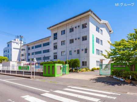 ���ӊ� ���w�Z 210m �O���s�����؏��w�Z
