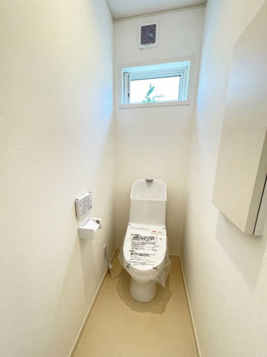 �g�C�� ����������̂Ŗ��邭�������̂���q���I�ȋ��