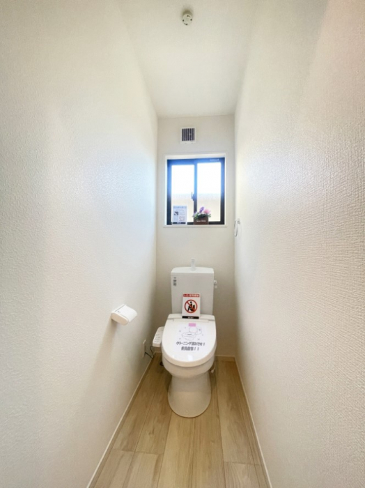 �g�C�� �������̂��闎����������