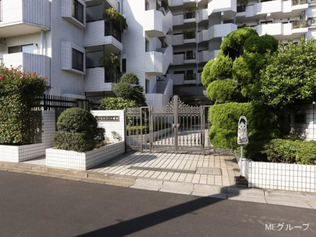 �G���g�����X -