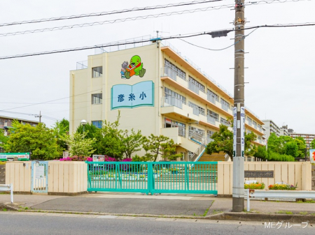 ���ӊ� ���w�Z 240m �O���s���F�����w�Z