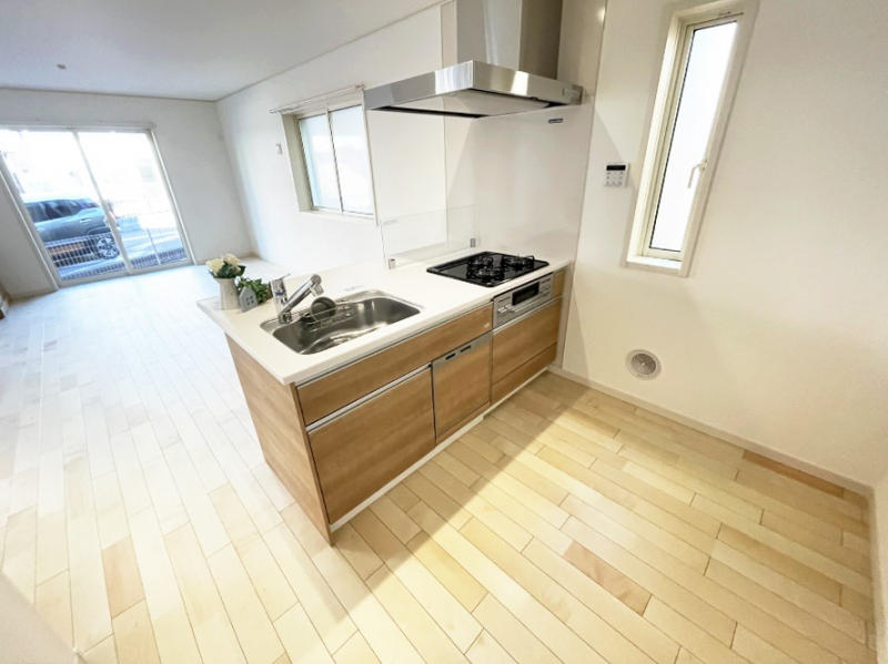 �L�b�`�� �L���Ďg������̂悢�L�b�`���A�������̂������ŉƑ��̏Ί炪�L����܂�