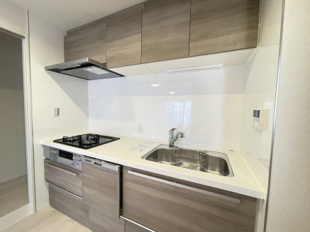�L�b�`�� �L���Ďg������̂悢�L�b�`���B�������̂������ŉƑ��̏Ί炪�L����܂��B 