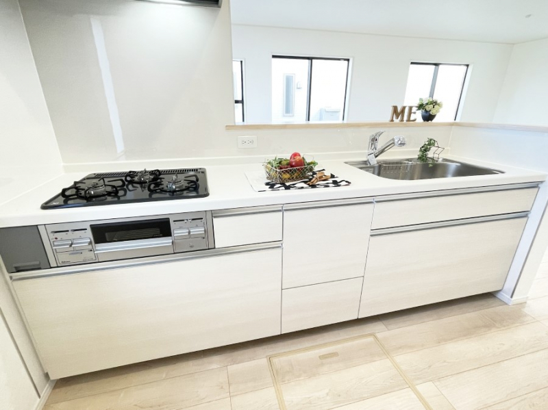 �L�b�`�� �L���Ďg������̂悢�L�b�`���B�������̂������ŉƑ��̏Ί炪�L����܂��B 
