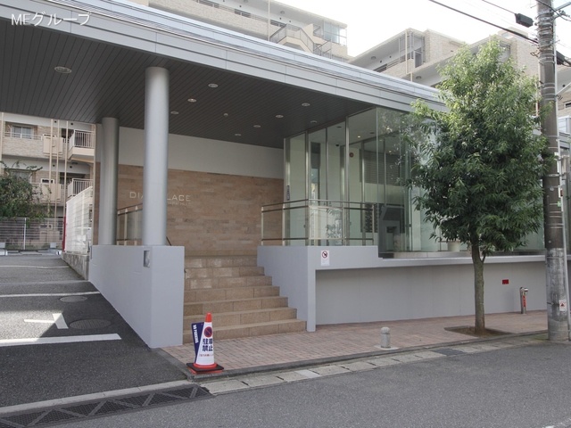 �G���g�����X -