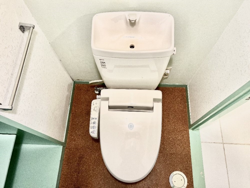 �g�C�� �������̂��闎����������