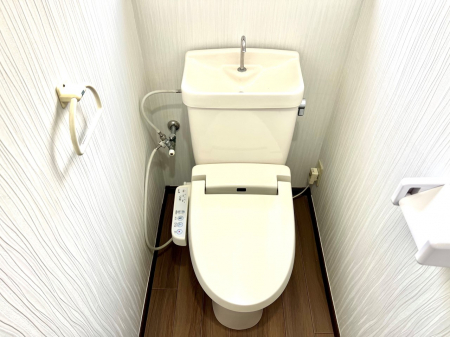 �g�C�� �������̂��闎����������