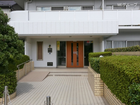 �G���g�����X -