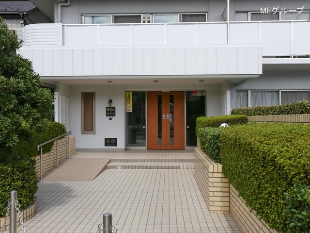 �G���g�����X -