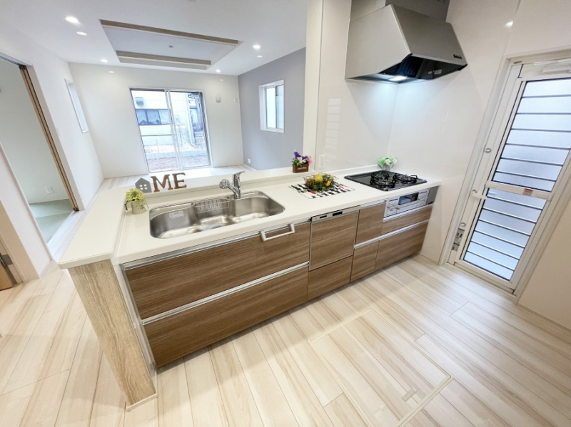 �L�b�`�� ����