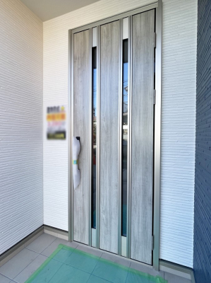 ���� �X�b�L���V���v���ȃf�U�C���̌��փh�A