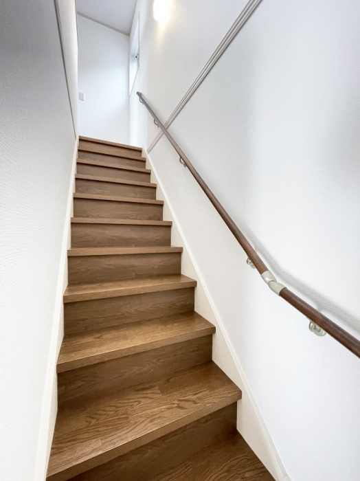 ���̑� ���S�ɔz�����K�i�ɂ͎肷���ݒu