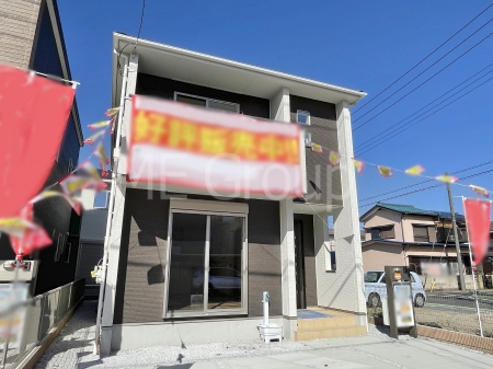 ���n�O�ώʐ^ �V���v���ŗ��������̂��錚���͏Z�ނ����̌��ŃI���W�i���Ȃ��̂ɂȂ��Ă����܂��B 