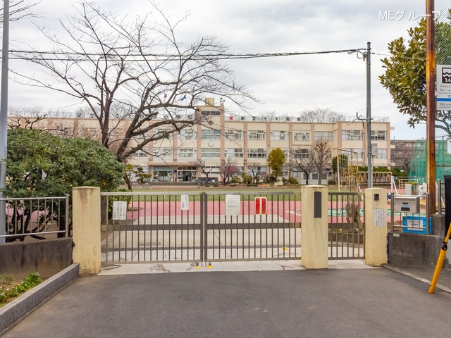 ���ӊ� ���w�Z 500m �����旧��J�c���w�Z