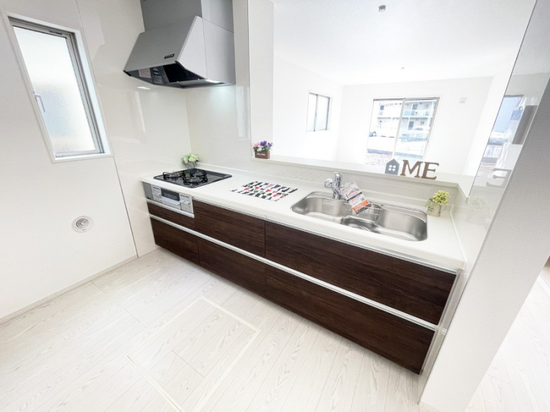�L�b�`�� �L���Ďg������̂悢�L�b�`���A�������̂������ŉƑ��̏Ί炪�L����܂�