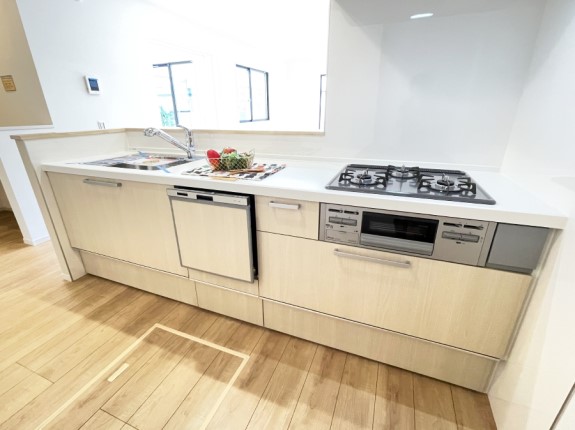 �L�b�`�� �L���Ďg������̂悢�L�b�`���B�������̂������ŉƑ��̏Ί炪�L����܂��B