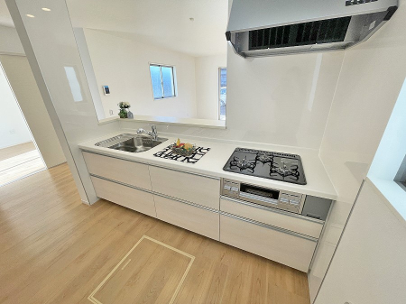 �L�b�`�� �L���Ďg������̂悢�L�b�`���B�������̂������ŉƑ��̏Ί炪�L����܂��B 