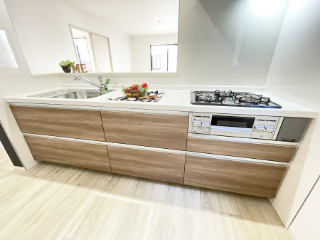 �L�b�`�� �L���Ďg������̂悢�L�b�`���A�������̂������ŉƑ��̏Ί炪�L����܂�
