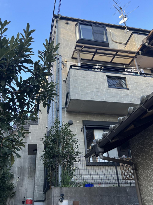���n�O�ώʐ^ 1�K��2�K�ɐ��܂�肪����2���яZ��ŁA�������������̂ő�l�����тɂ��I�X�X��