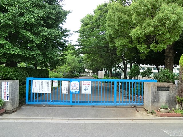  ���w�Z 1400m �n�s�������w�Z