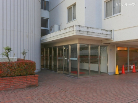 �G���g�����X -