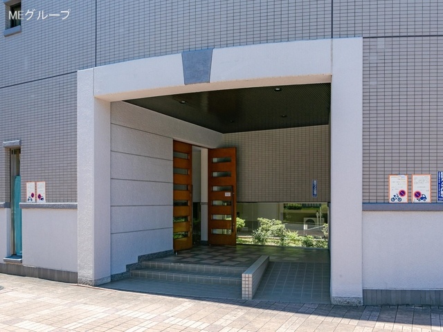 �G���g�����X -
