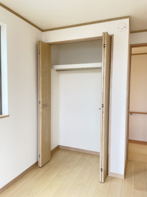 ���[ �����Ղ�̎��[�X�y�[�X�ŉ��K�ɕ�点���� 
