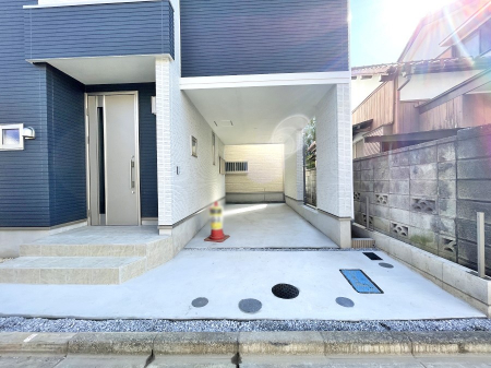  �O��