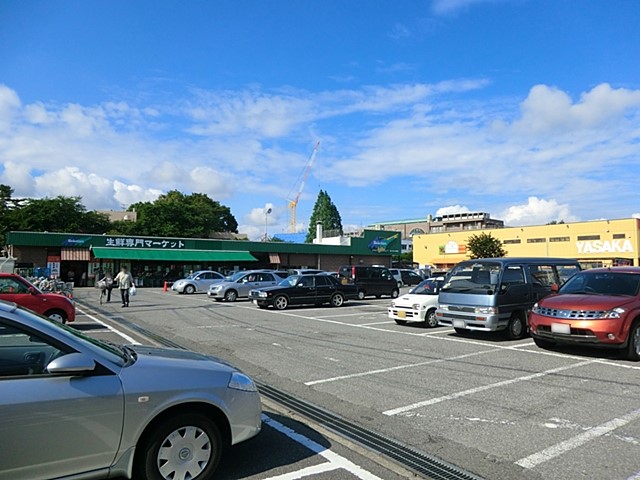 ���ӊ� �X�[�p�[ 820m FOODS�@MARKET�@Selection�����X