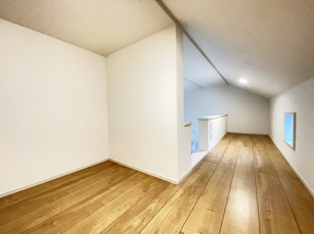���[ �G�߂��̂Ȃǂ��^�b�v���Еt�����t�g