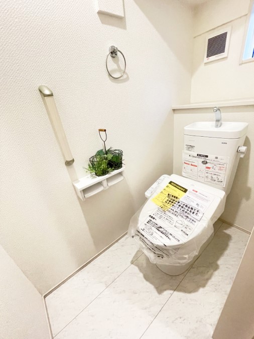 �g�C�� �������̂��闎����������
