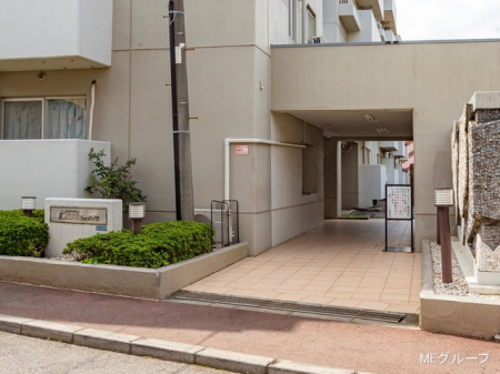�G���g�����X -