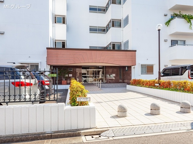�G���g�����X -