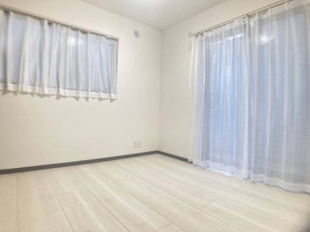 �Q�� �o���R�j�[�ɖʂ��Ă���̂Ŗ��邭���K�ȃv���C�x�[�g���[��