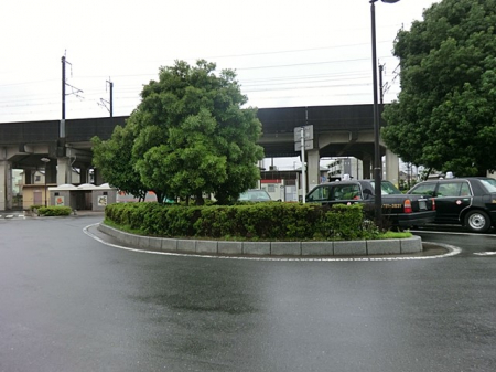 ���ӊ� �w 560m �ɓޒ����w