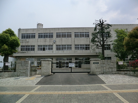 ���ӊ� ���w�Z 1000m �������܎s���^�쐼���w�Z