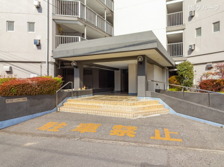 �G���g�����X -