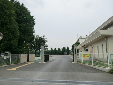���ӊ� ���w�Z 820m ����s�����쏬�w�Z